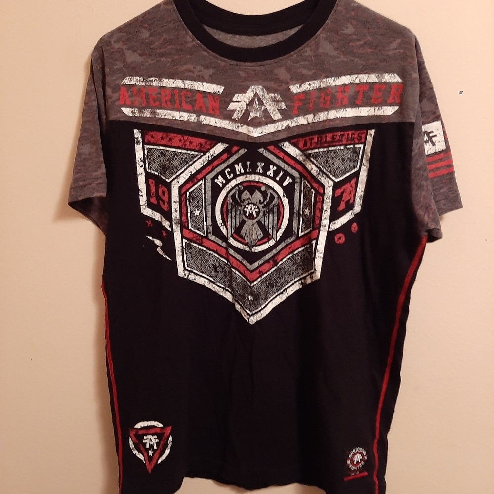 Men's American Fighter t-shirt. Like new